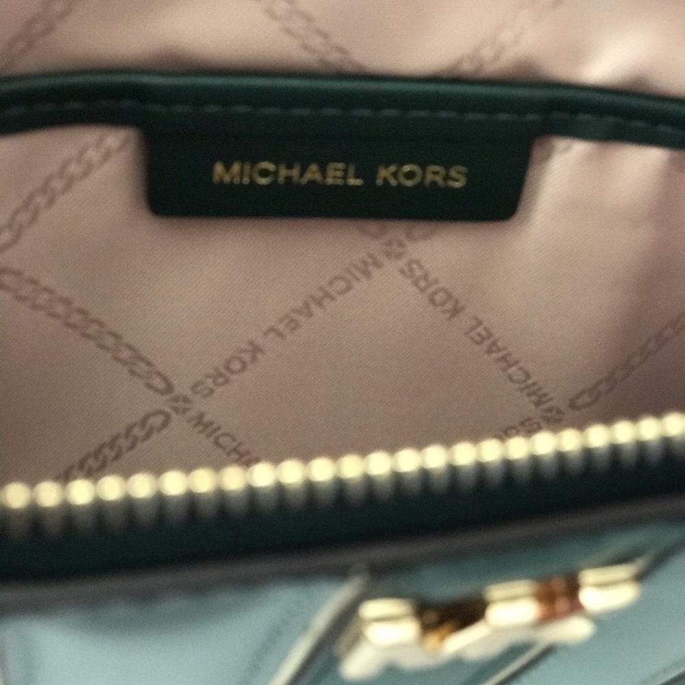 MICHAEL KORS Quilted Leather Tricolor Wristlet - Picture 11 of 15
